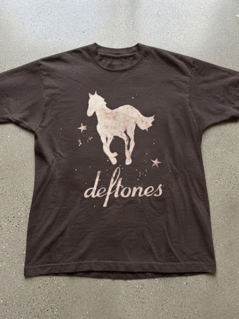 Deftones White Horse Splatter Graphic Brown Gildan T-shirt